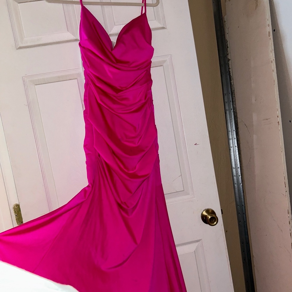 Very cute pink prom dress
